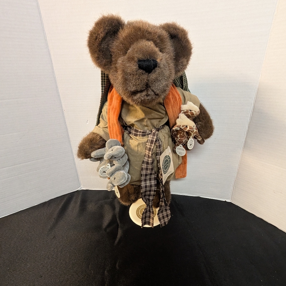 NWT Limited Edition Boyds Bears Noah & Co. Plush Bear with Animal Friends Plush